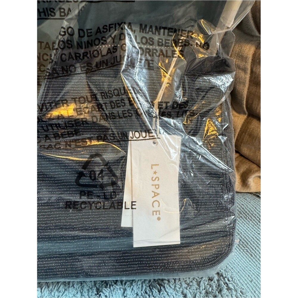 L*Space Alora Bag Black Beaded Floral Shoulder Bag NWT - Picture 4 of 4